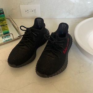 Yeezys MENS SIZE 8
